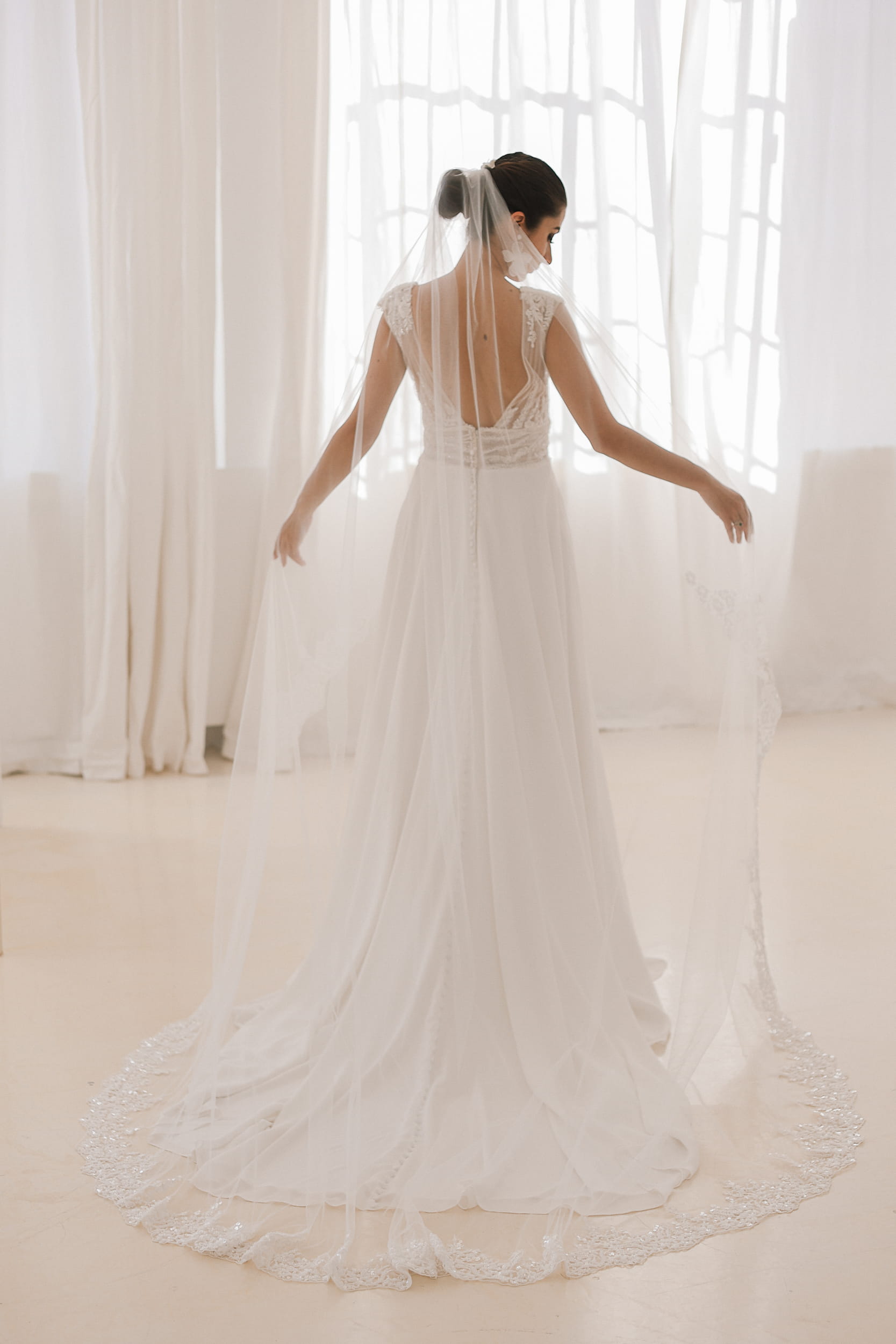 Ana One-Tier Bridal Veil – Effortless Elegance for the Modern Bride
