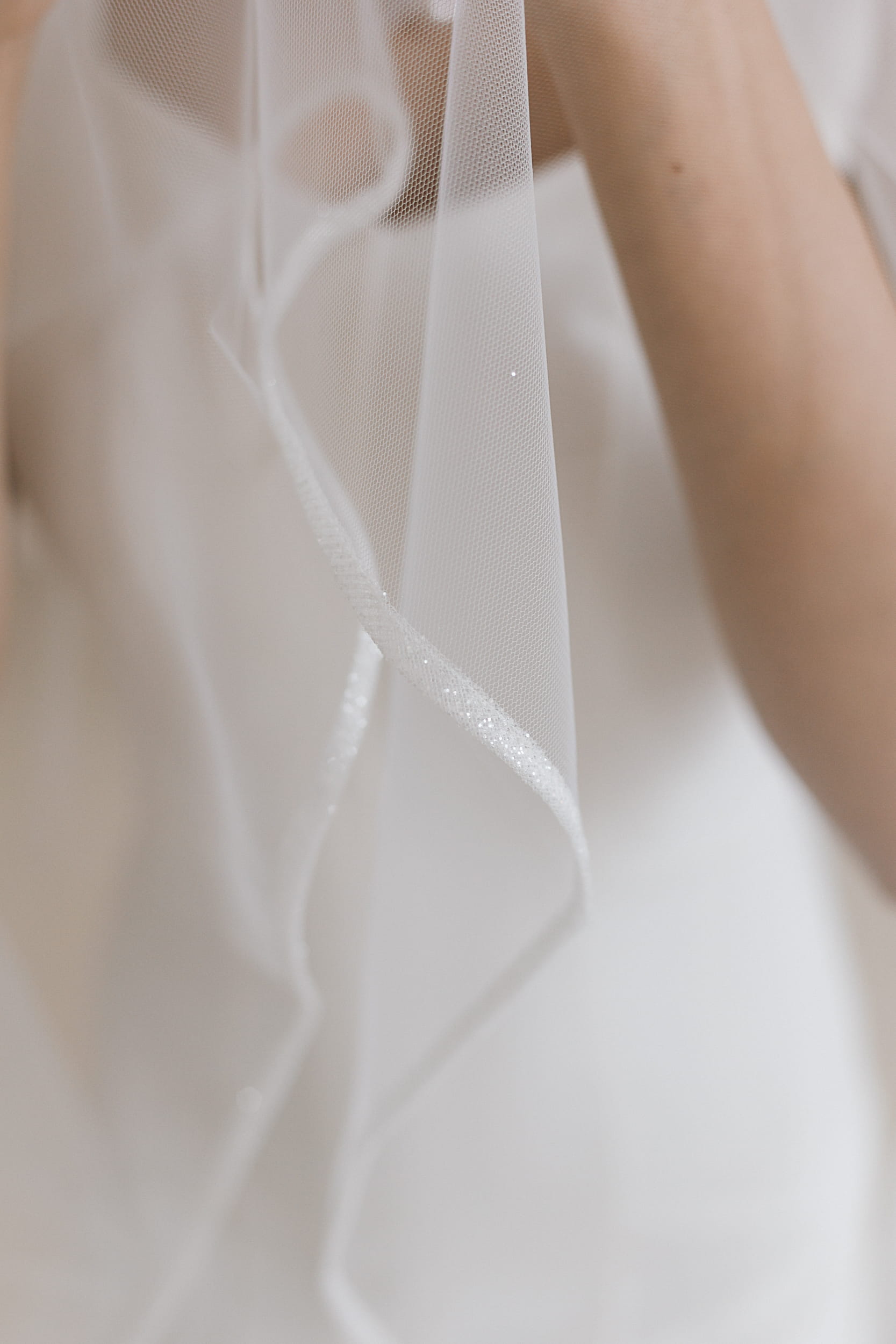 Arabela - Fingertip Glitter Edge Wedding Veil - Image 6