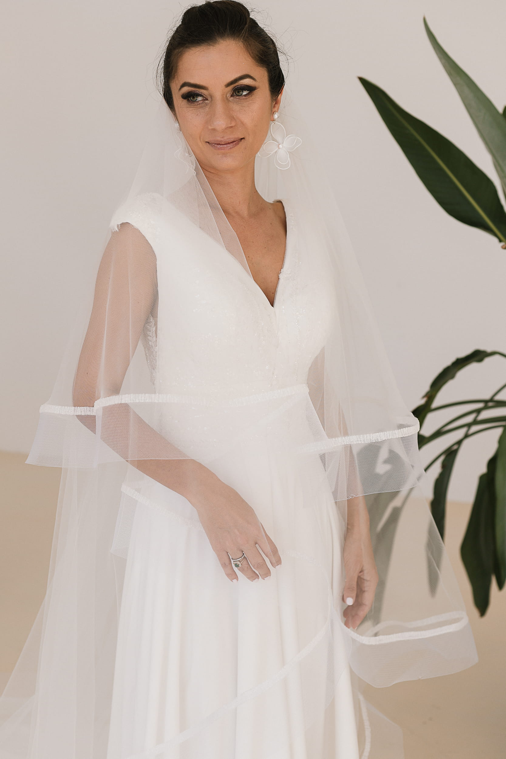 Florence - Double tier with plastic band all around and a fine sparkly line - Image 2