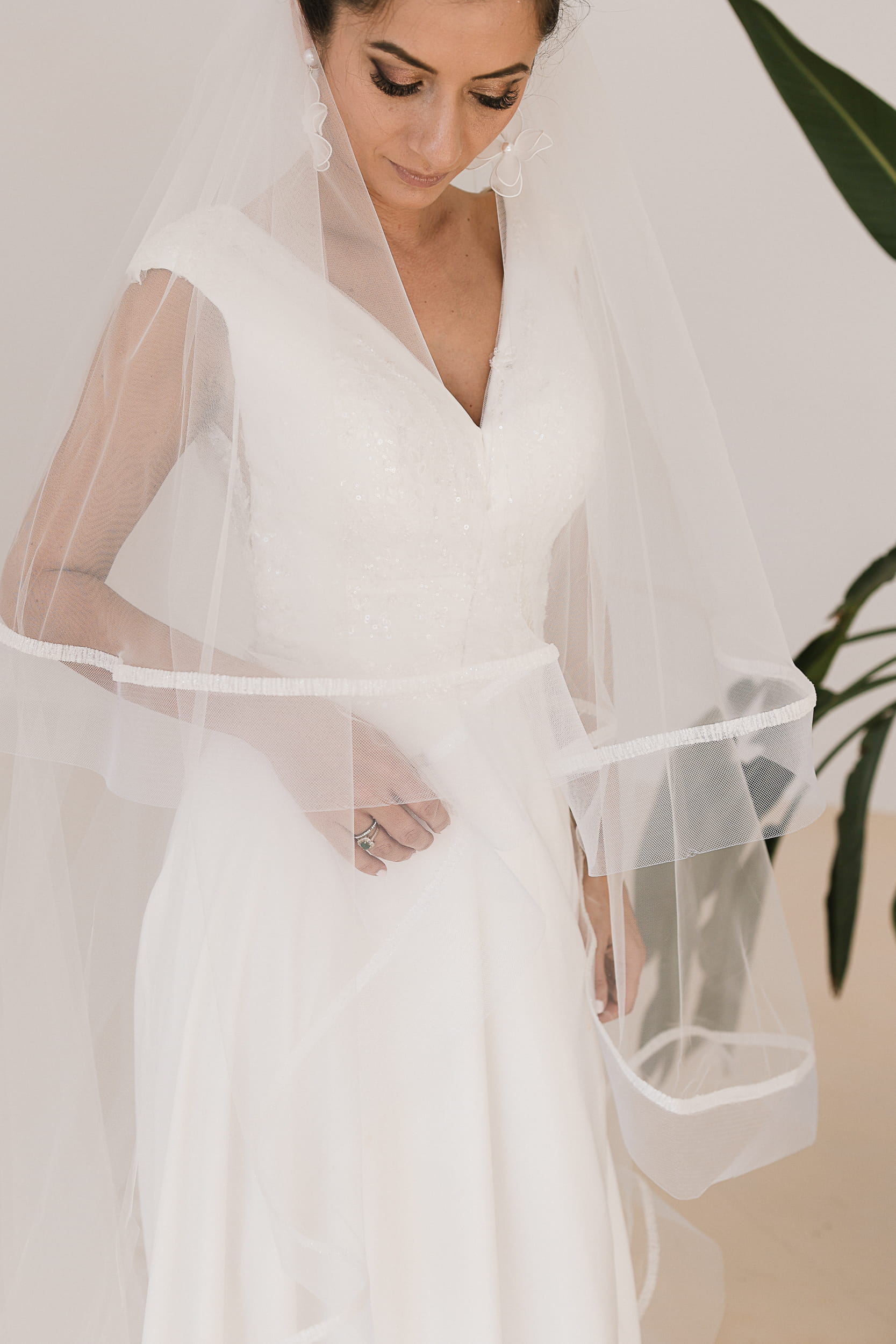 Florence - Double tier with plastic band all around and a fine sparkly line - Image 3